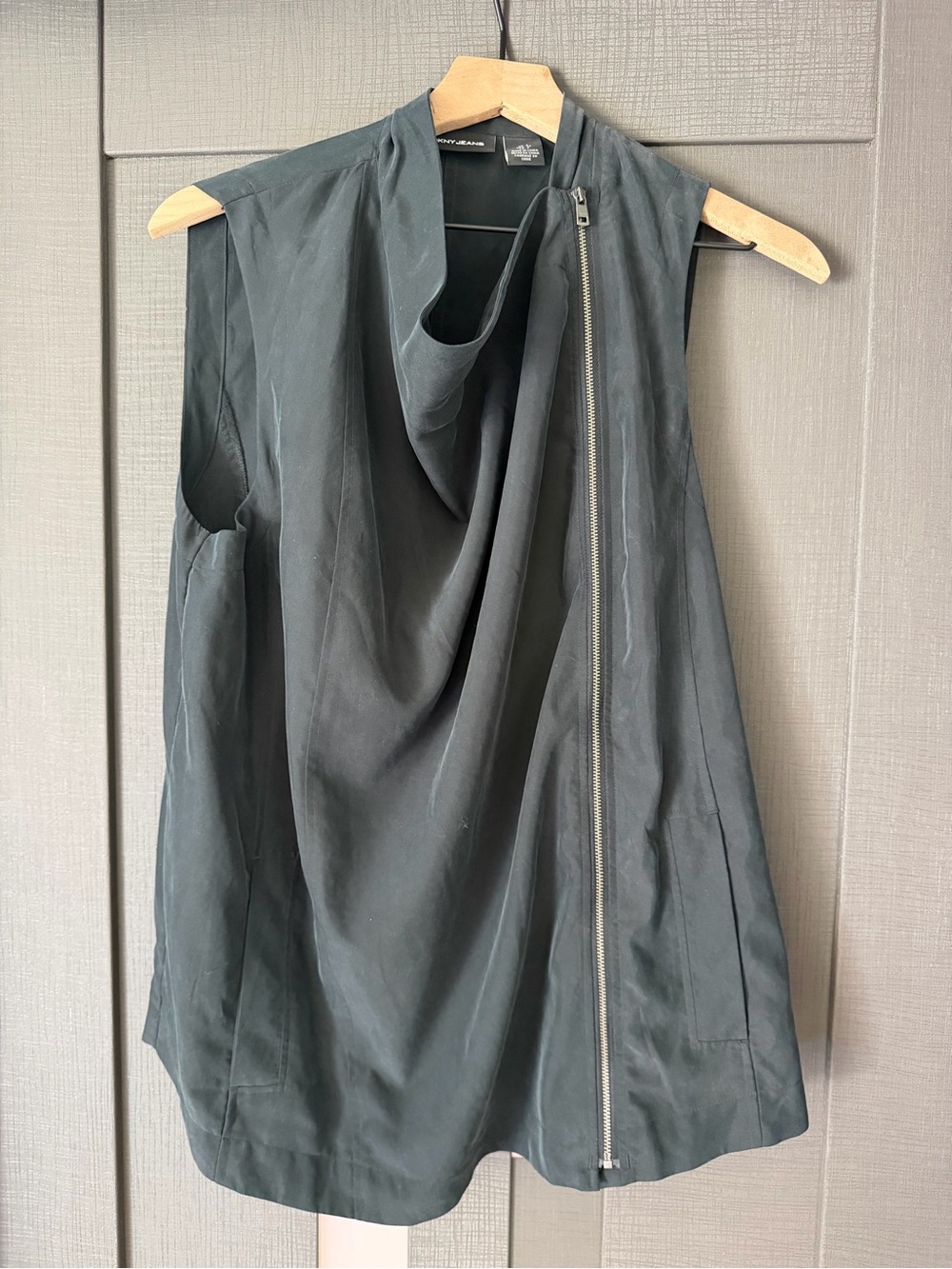 DKNY JEANS Black Draped Sleeveless Zip Front Top